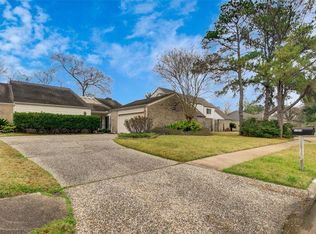 11314 Piping Rock Dr, Houston, TX 77077