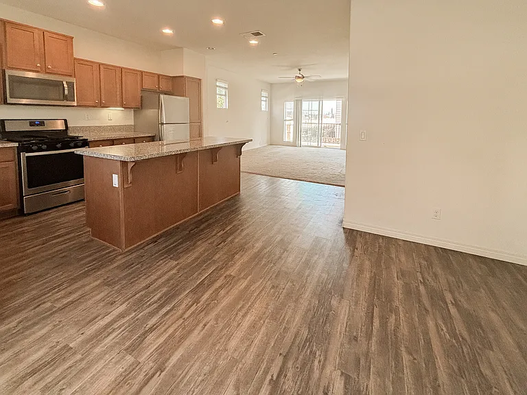 7395 La Mesita Pl #11 — Photo 4