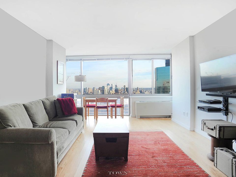 1st image of 2 Gold St APT 4811