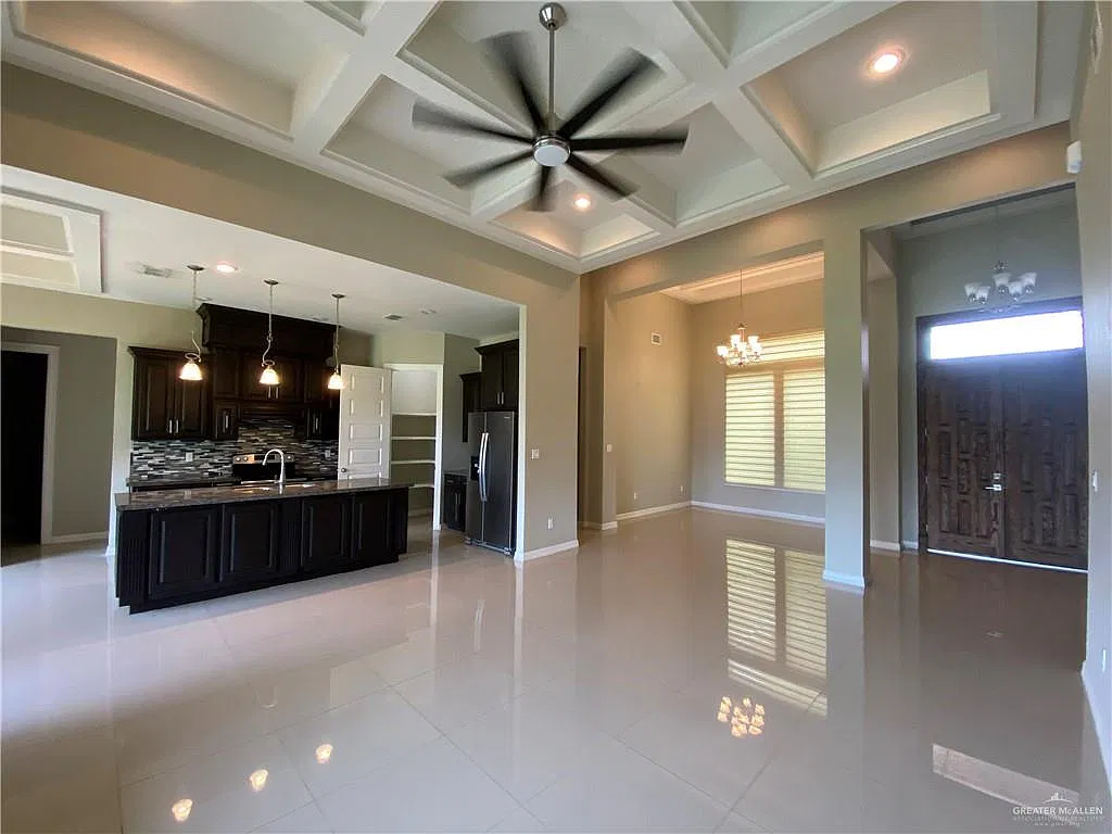 4 bed, 3.0 bath, 2234 sqft, $2,800 — Photo 4
