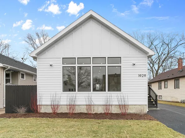 1929 S 19th Ave, Broadview, IL 60153