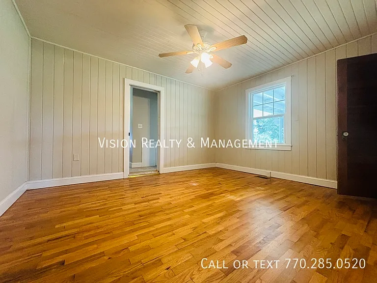 538 Old Airport Rd — Photo 12