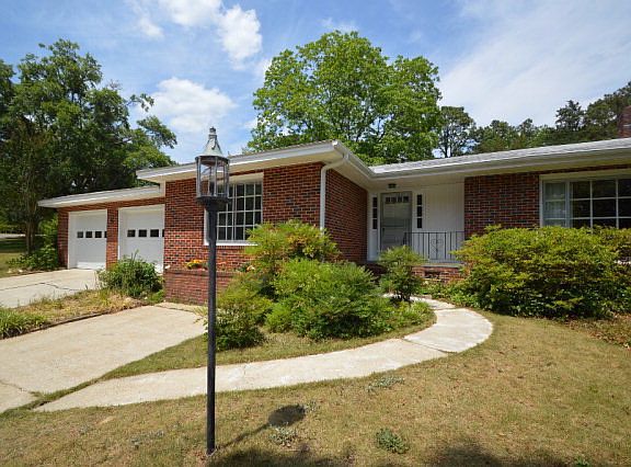 4th image of 12 Rosemary Dr