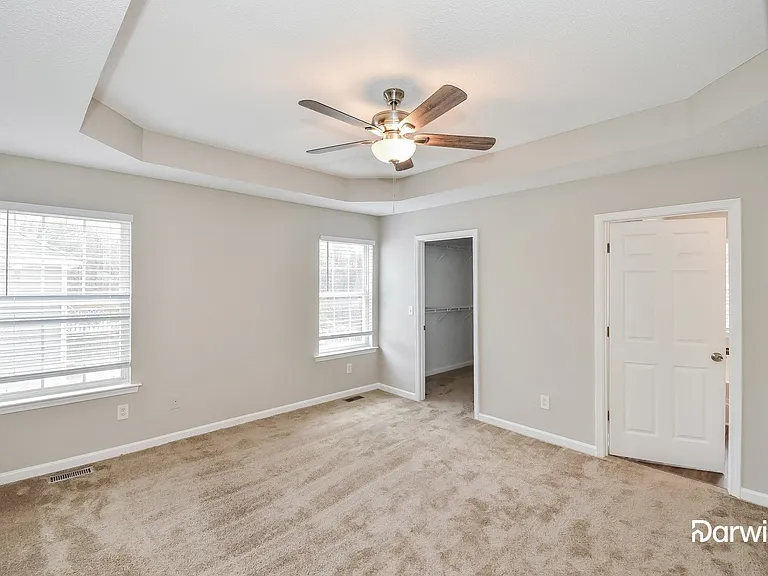 411 Ridgewood Dr — Photo 8
