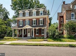 306 Broad St, Spring City, PA 19475