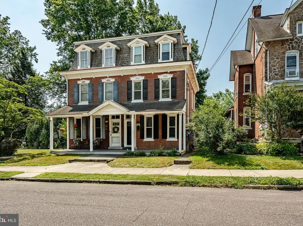 306 Broad St, Spring City, PA 19475