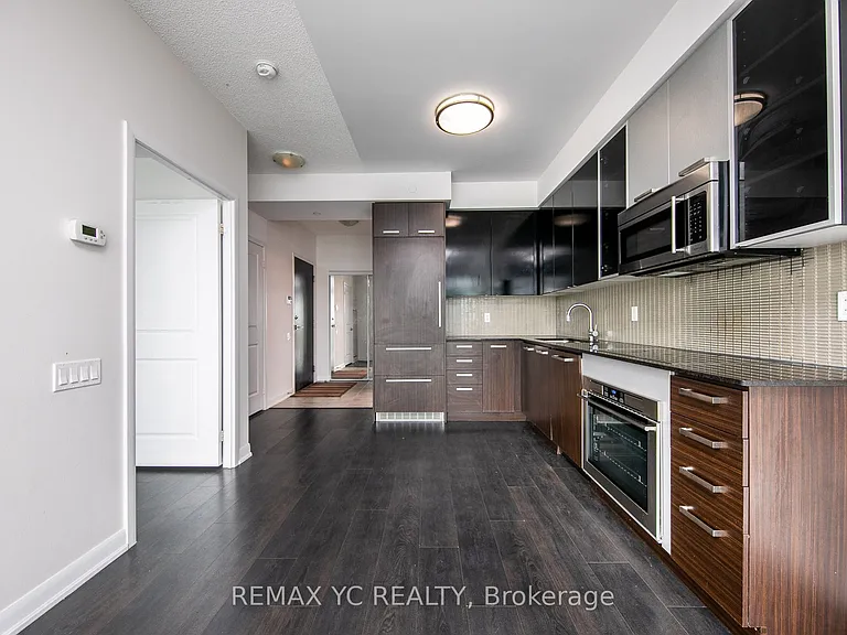5168 Yonge St #2708 — Photo 4