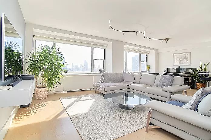 1st image of 340 E 64th St APT 27A