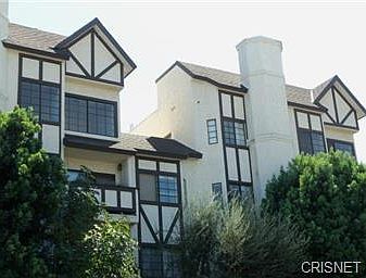 2nd image of 17914 Magnolia Blvd Unit 301