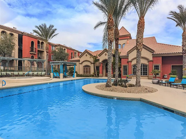 Montecito Pointe Apartments — Photo 15