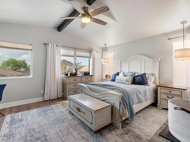 4304 E Milton Dr — Photo 11