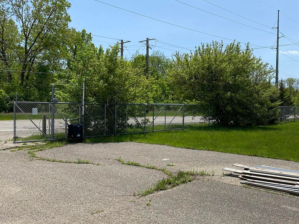 2nd image of 3300 Old Lansing Rd