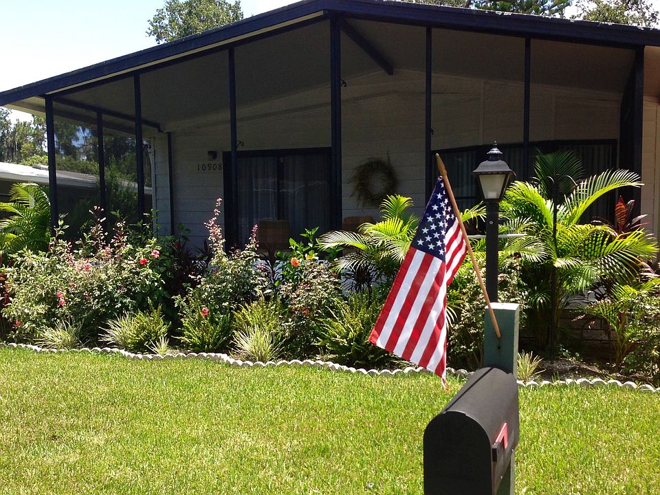 1st image of 10908 Tall Oak Cir