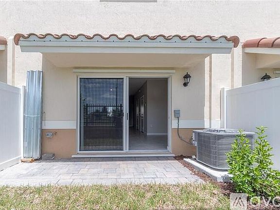 3rd image of 18116 NW 29th Ct Floor 14
