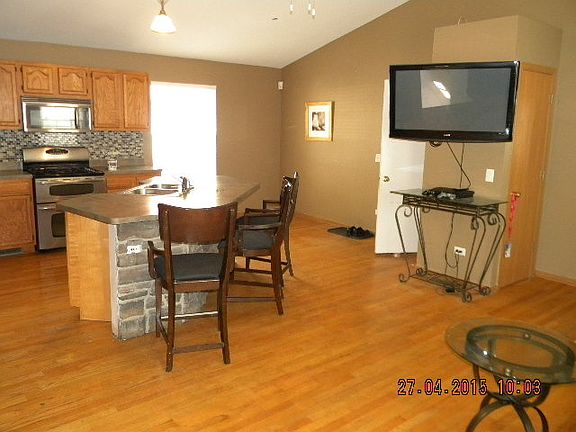 4th image of 406 Fairlawn Dr
