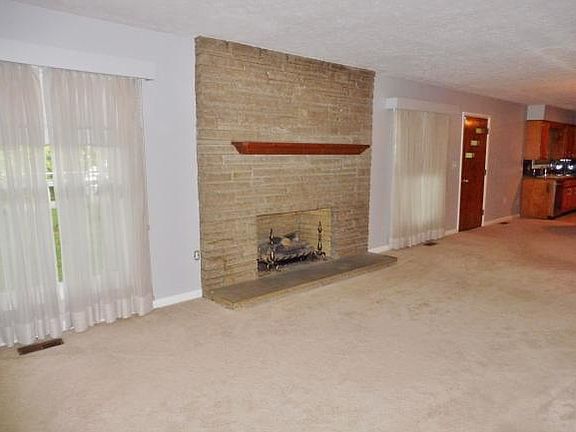 3rd image of 3205 Ashley St