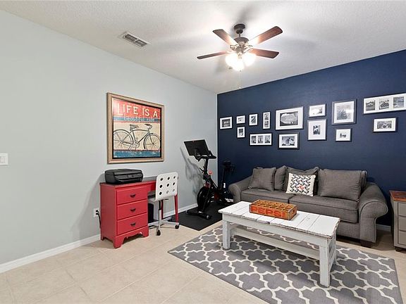 4th image of 2810 Winglewood Cir