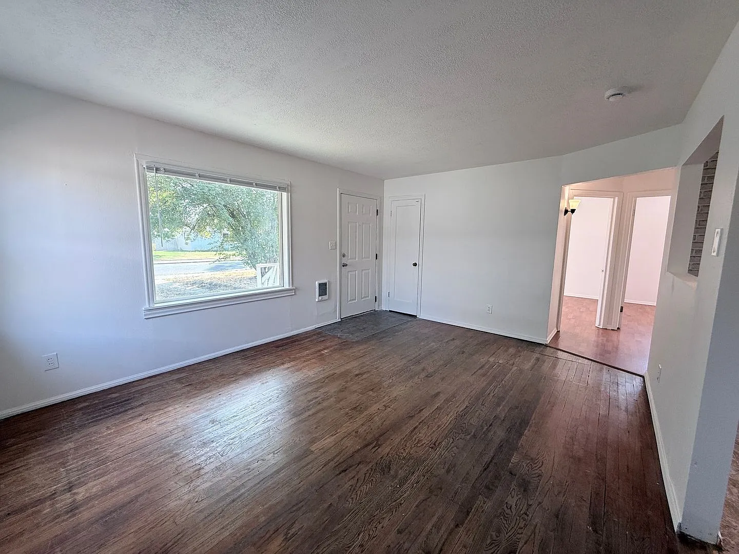 Charming 3 Bed, 1 Bath Home in Spokane! — Photo 4