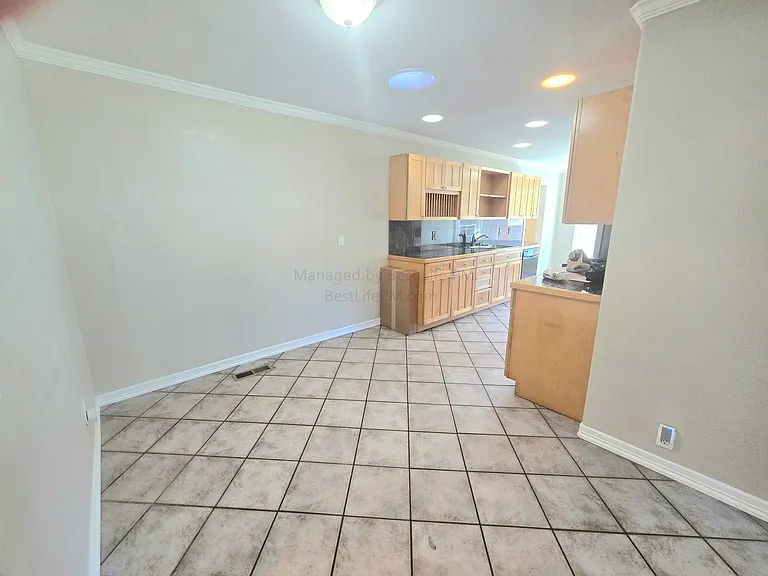 114 SE 218th Ave — Photo 19