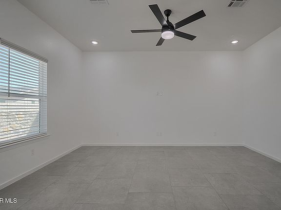 4th image of 13845 Summer Wave Ave