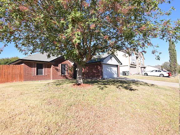 3rd image of 5103 White Rock Dr