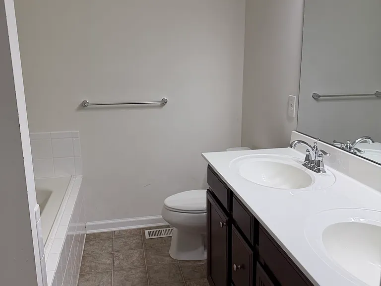 304 Sea Pine Dr — Photo 29