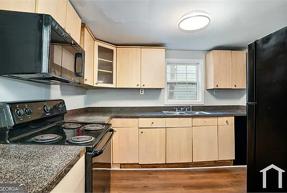 3 bed, 1132 sqft, $1,500 — Photo 1
