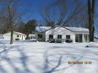 754 W Mohawk Trl, White Cloud, MI 49349