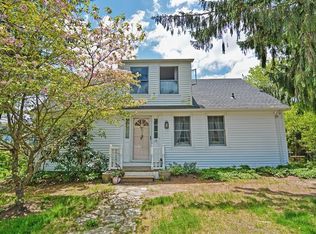 30 Osborn St, Westport, MA 02790