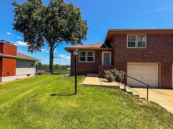 2nd image of 1517 Tamara Dr #1517