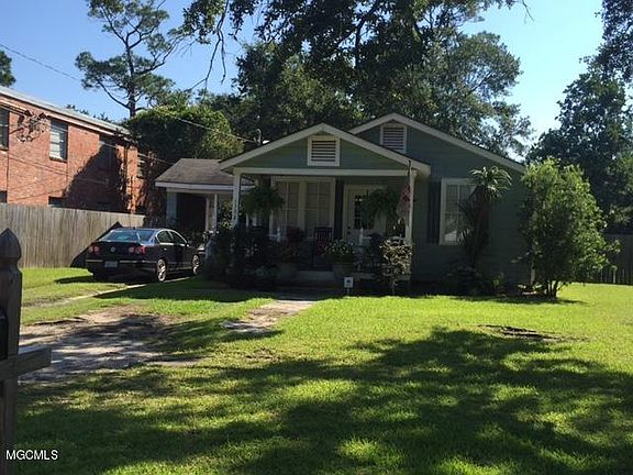3rd image of 1308 Belair St