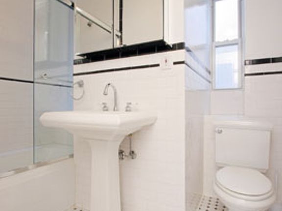 5th image of 106 E 19th St Fl 7