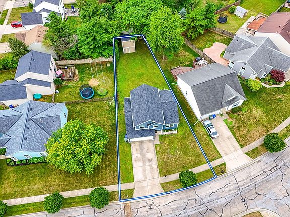 3rd image of 7545 Kittansett Ln