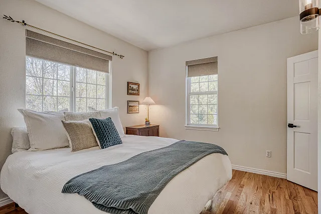 2497 Lexington St — Photo 21