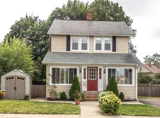3 Sedan Ter, Fairfield, CT 06825