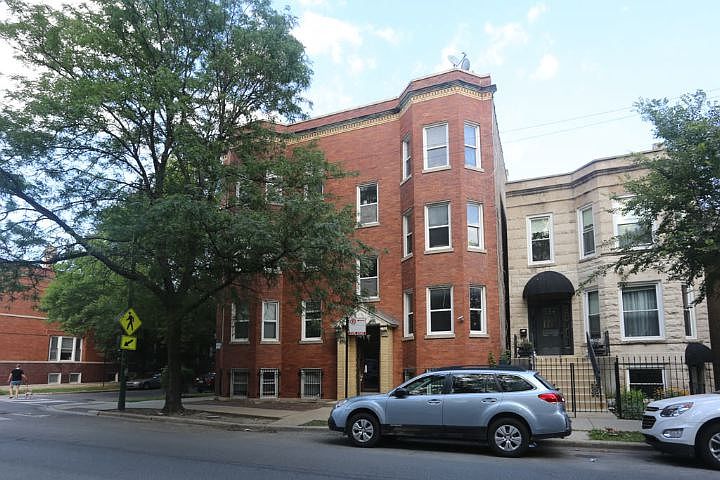 1st image of 2649 N Sacramento Ave #4