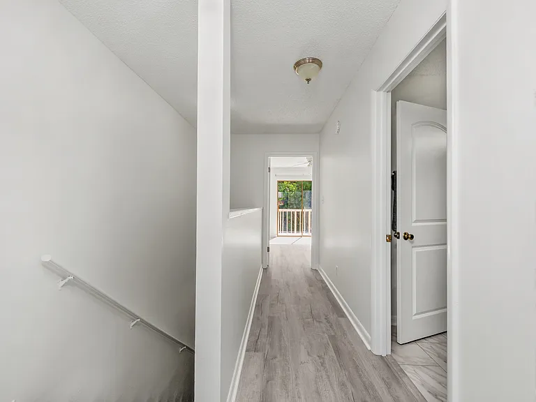 337 Woodham Ct — Photo 13