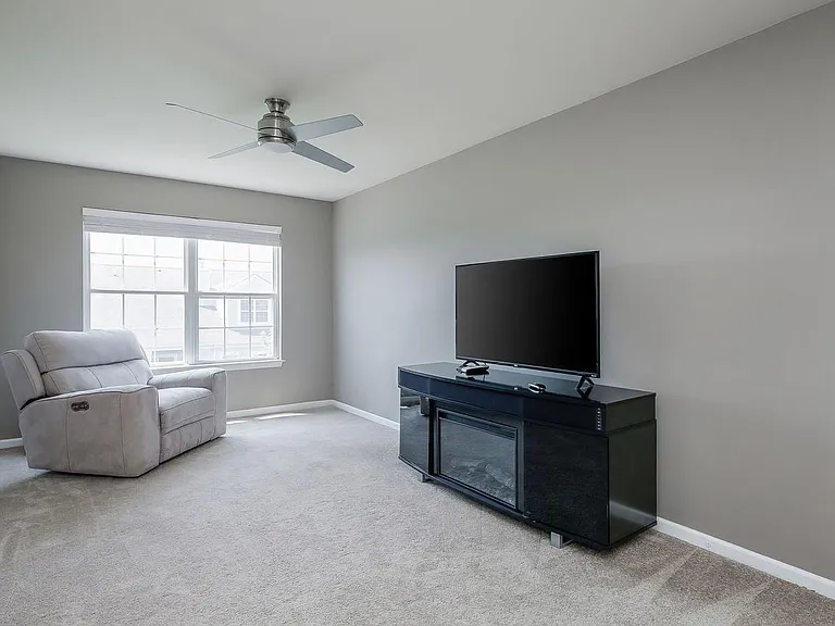 1307 W Lake St #303A — Photo 19