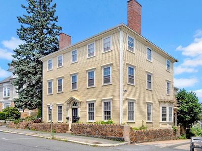 29-31 Pleasant St, Gloucester, MA, 01930
