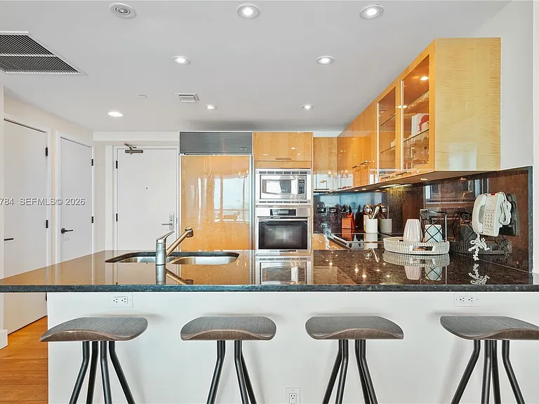 6799 Collins Ave #1506 — Photo 9