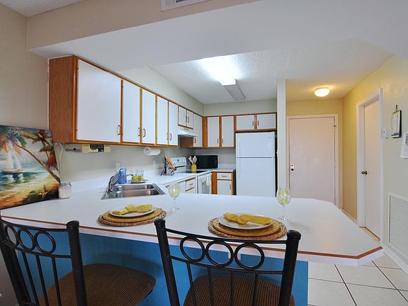 3rd image of 3170 Ocean Shore Blvd #4040
