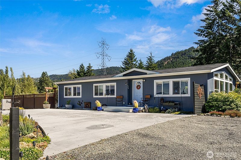 2nd image of 4200 Upper Peoh Point Road