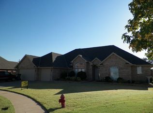 303 NW 76th St, Lawton, OK 73505