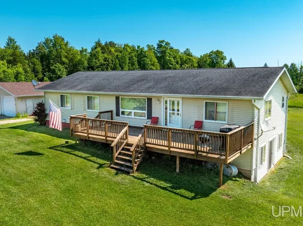 16995 Grist Mill Rd, Baraga, MI 49908