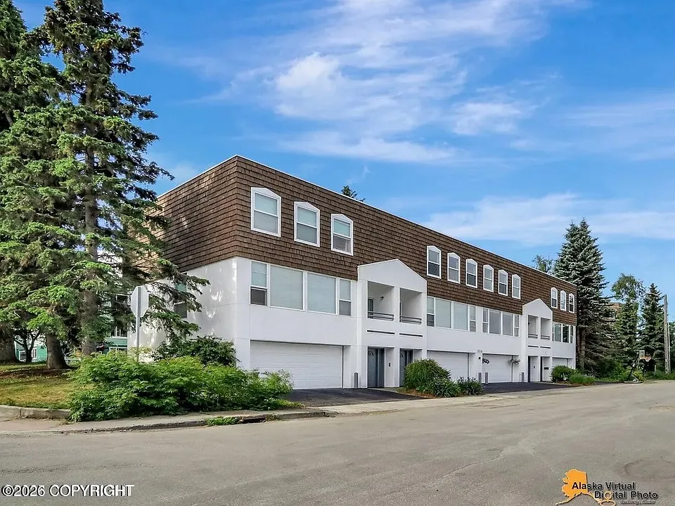 1414 W 7th Ave #1