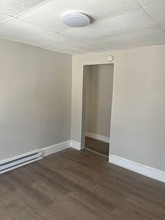 4th image of 15 Tuthill Ave APT 2