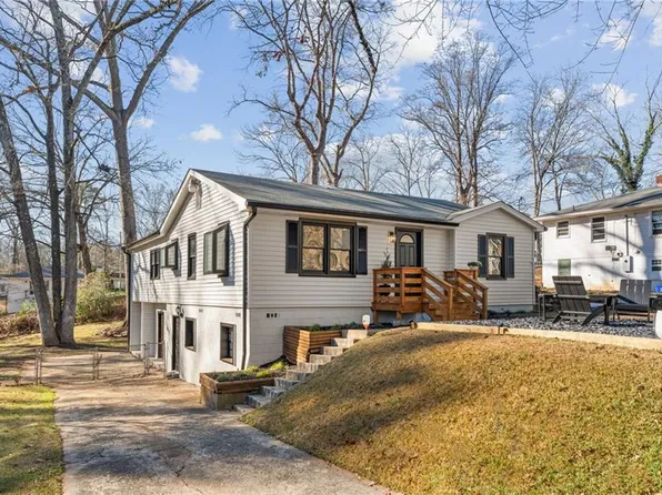 1044 Pinedale Dr SE, Smyrna, GA 30080