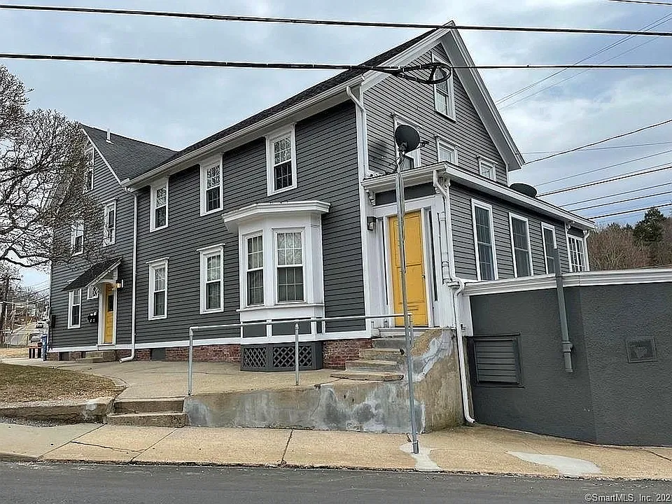 524 E Main St #4