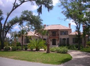 408 Hawkins Island Dr, Saint Simons Island, GA 31522