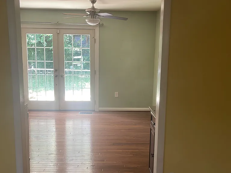 4311 Hendricks Dr — Photo 6